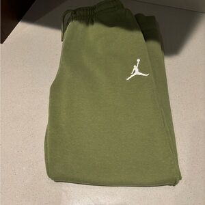 Green Jordan youth sweatpants size large